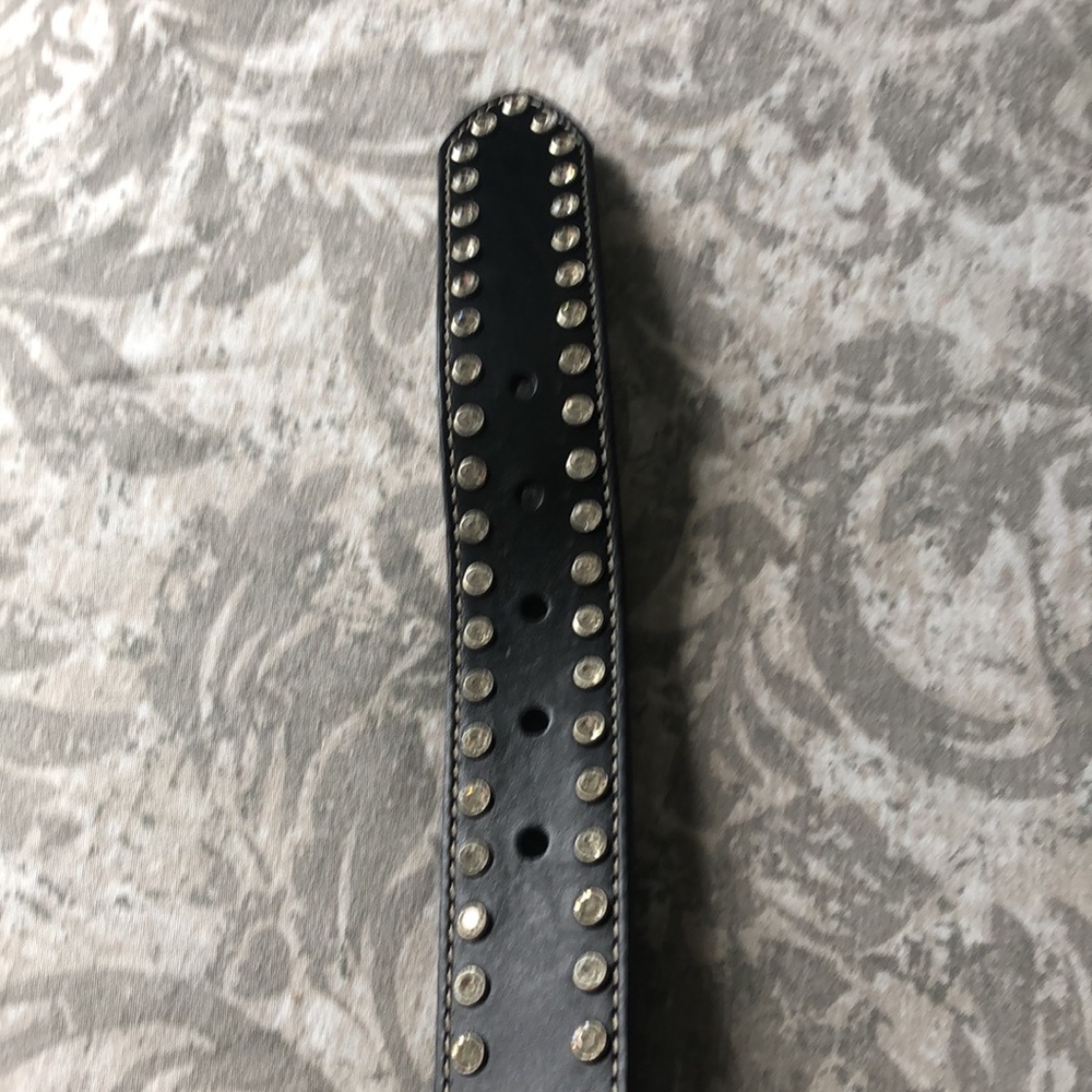 Genuine black leather western style belt w/silver buckle & bling. Size M. Cute! - Picture 7 of 8